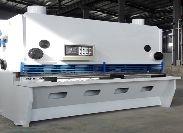 CNC Hydraulische Guillotine-Schermaschine nach Chile exportiert