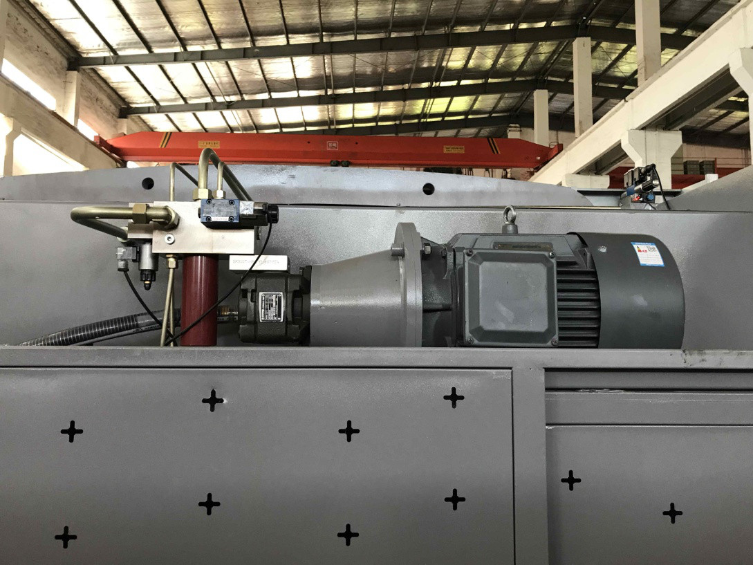 DA52S CNC Hidrolik Press untuk Lembaran Logam Bending