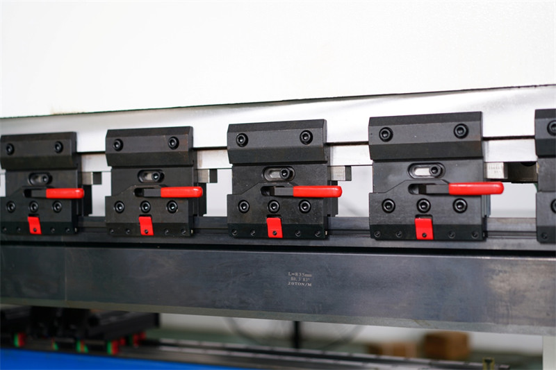 Hydraulinen Tandem Press Brake