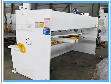 QC11Y Peiriant Cneifio Gilotîn Hydrolig