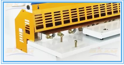 QC11Y Peiriant Cneifio Gilotîn Hydrolig