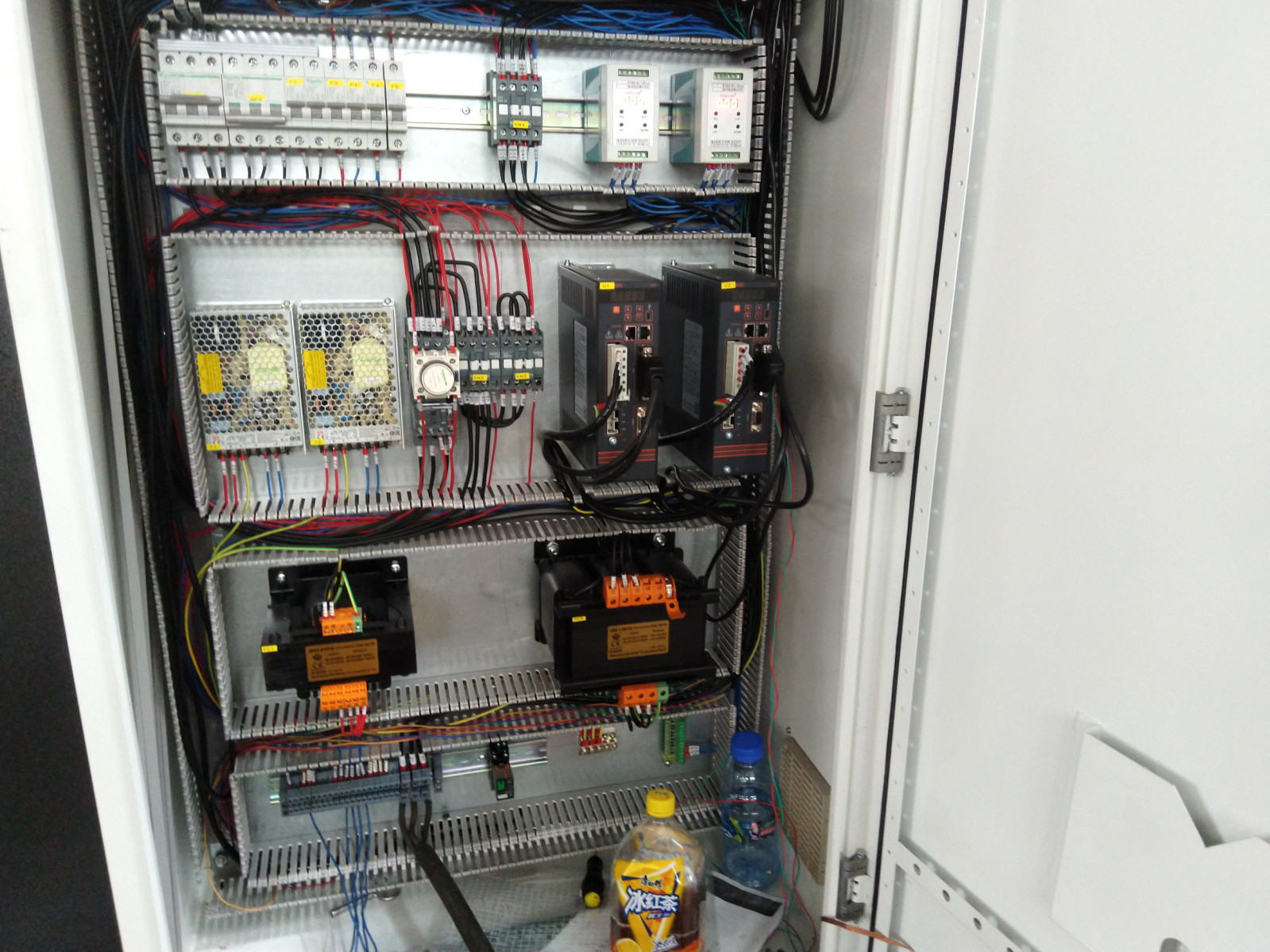 QC11Y Peiriant Cneifio Gilotîn Hydrolig