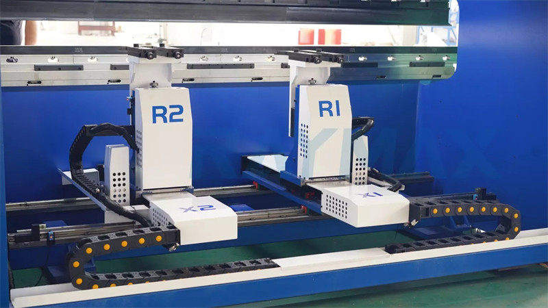 9 Axis Electro-hydraulic Synchronous CNC Hydraulic Press Brake Machine with DA66T