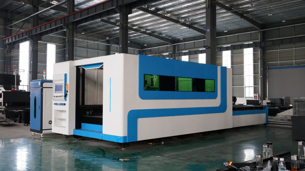 laser pipe cutting machine 500W 1000W Fiber Laser Cutting Machine For Metal Pipe